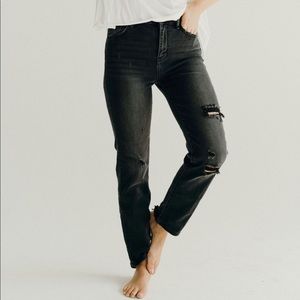 Carly Jean Los Angeles Grace Jeans NWT